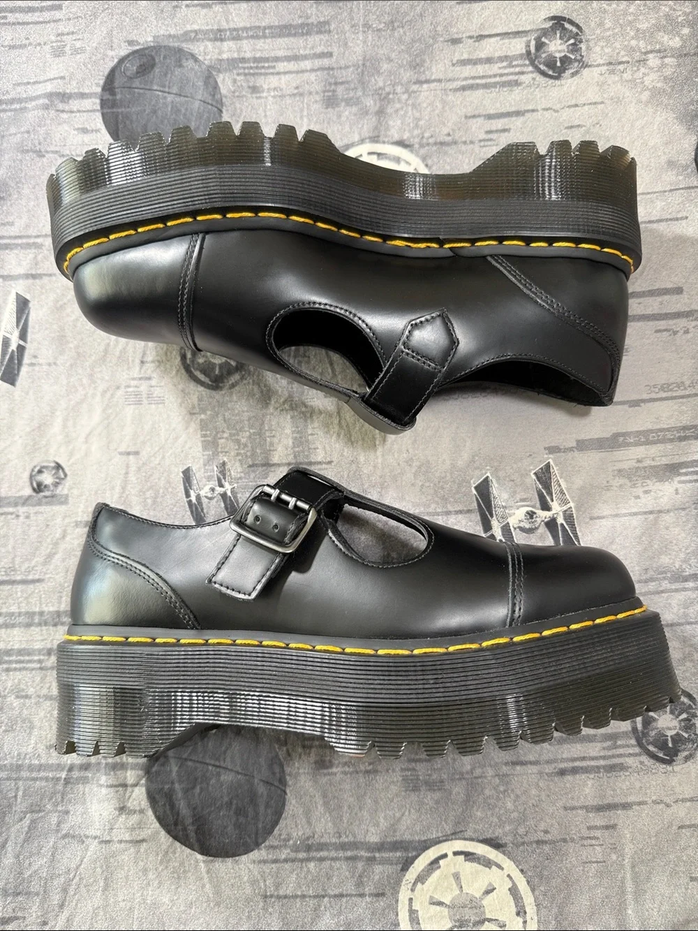 NWOT DR MARTENS BETHAN PLATFORM MARY JANES SZ 9 UK 7